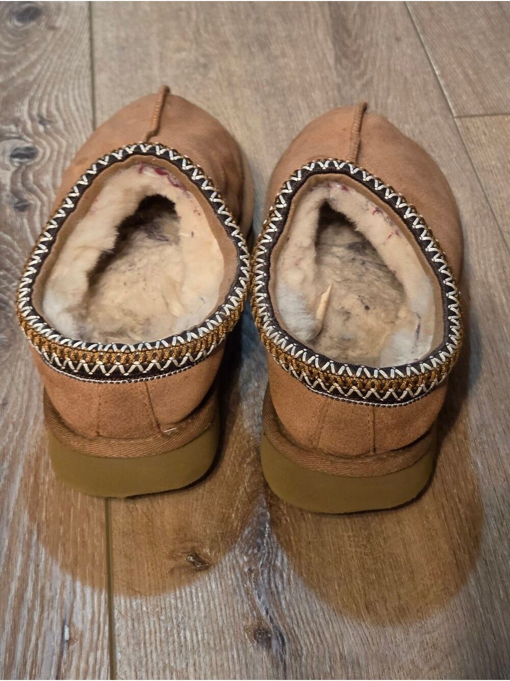 UGG Tasman II Slipper Chestnut Brown – Women’s 6 / Big Kids 4 - Picture 3 of 7